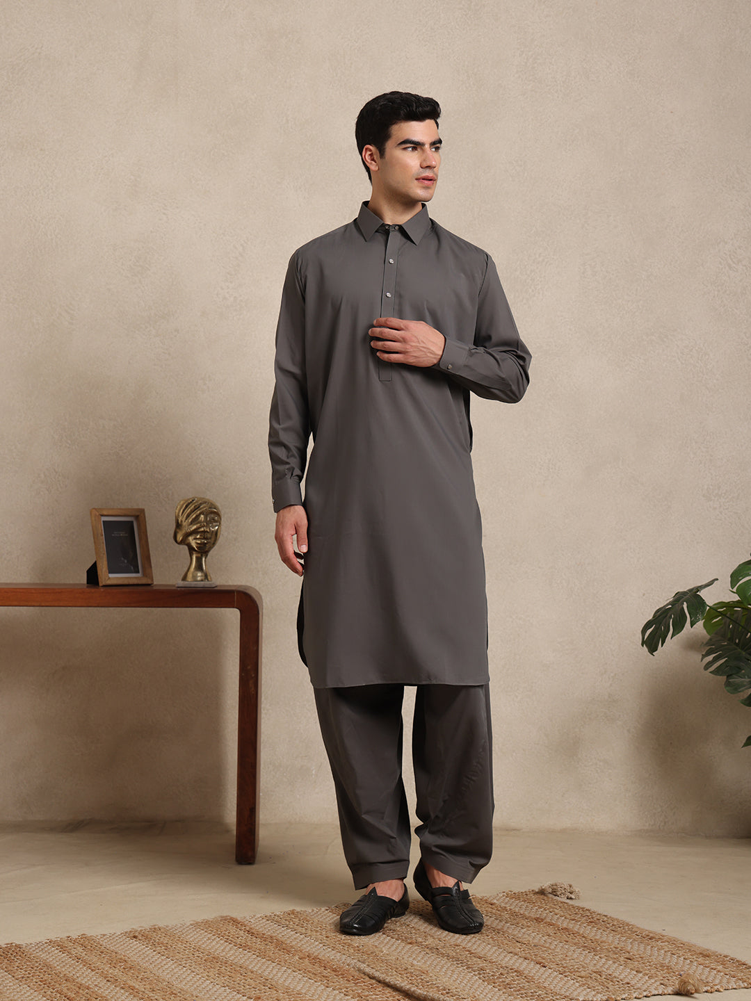 Charcoal Grey Boski Cotton Pathani Suit for men – The House of Pathan – view 3
