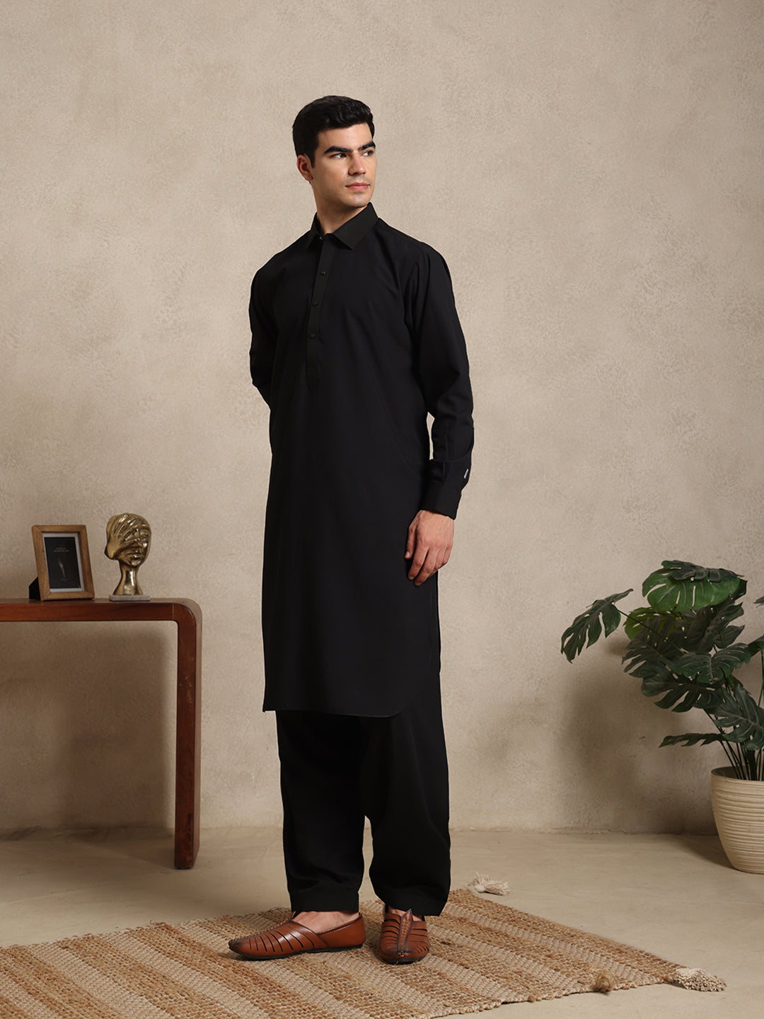 Black Boski Cotton Pathani Suit for men – The House of Pathan – view 3